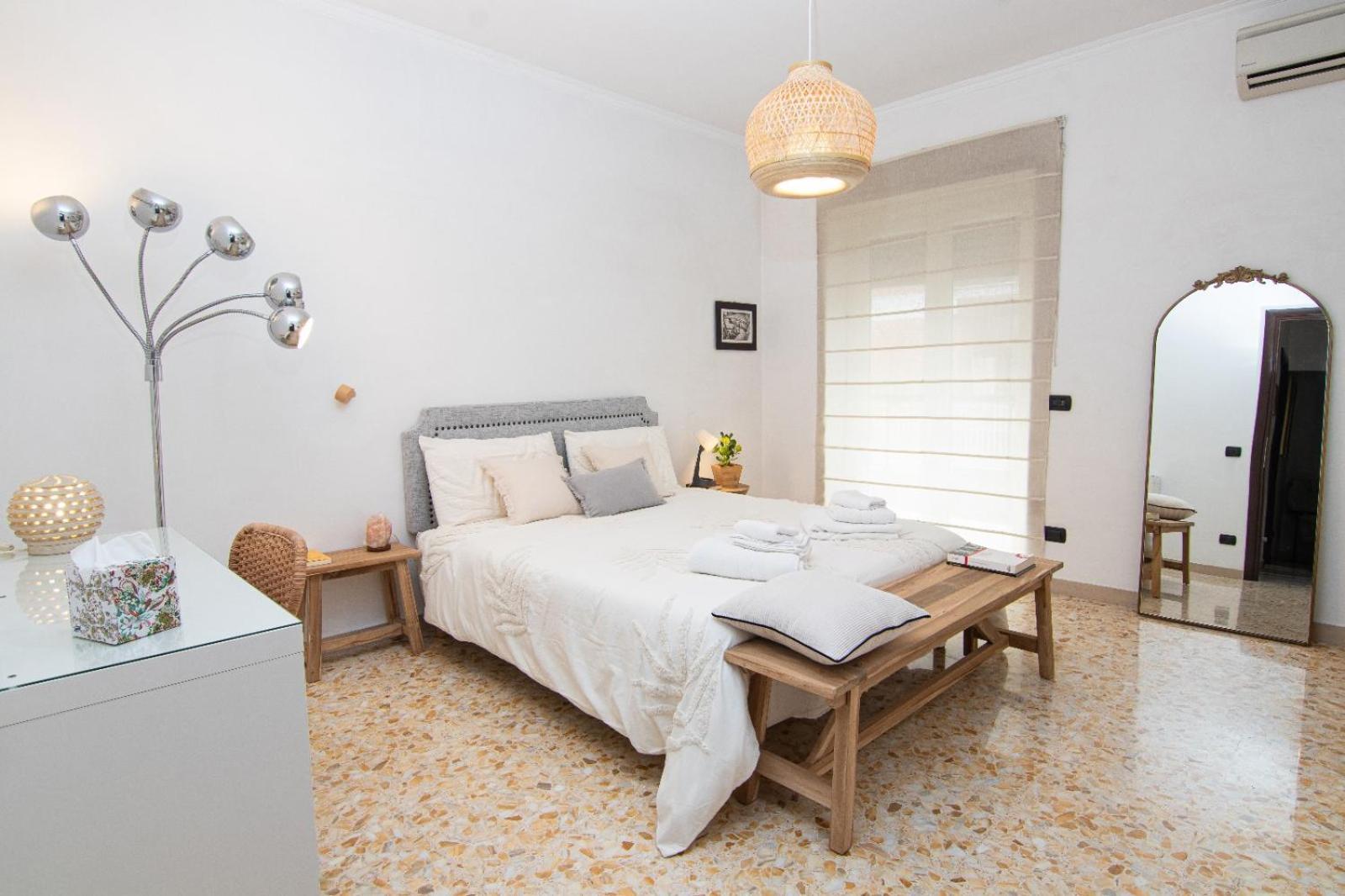 Mia Ginger, Stazione Trastevere Vicinanze Roma Esterno foto